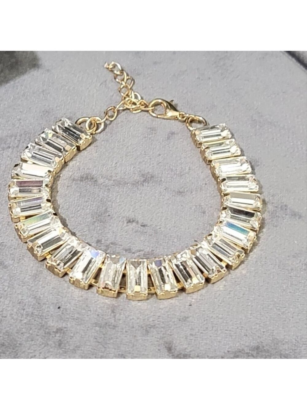 5pc Gold Rhinestone & Baroque Pearl Jewelry Set | Layered Necklace Set - Picture 8 of 10